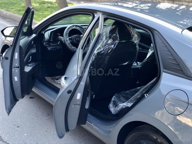Hyundai Elantra 2021, 70,000 km - 2.0 l - Bakı