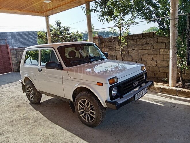 LADA (VAZ) Niva 2014, 109,000 km - 1.7 l - Astara