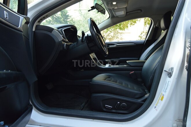 Ford Fusion (North America)-10