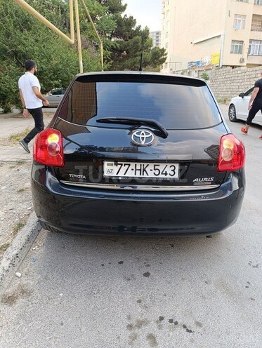 Toyota Auris 2009, 225,000 km - 1.4 л - Bakı