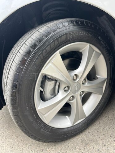 Hyundai Elantra 2015, 71,812 km - 1.8 l - Bakı