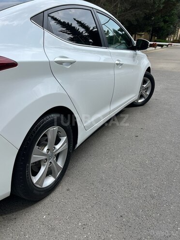 Hyundai Elantra 2015, 71,812 km - 1.8 l - Bakı