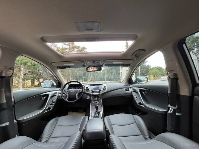 Hyundai Elantra 2015, 71,812 km - 1.8 l - Bakı
