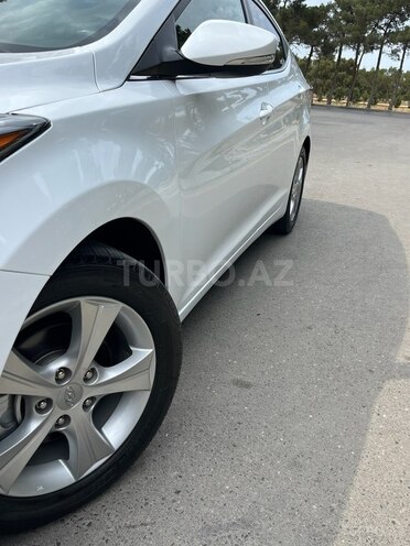 Hyundai Elantra 2015, 71,812 km - 1.8 l - Bakı