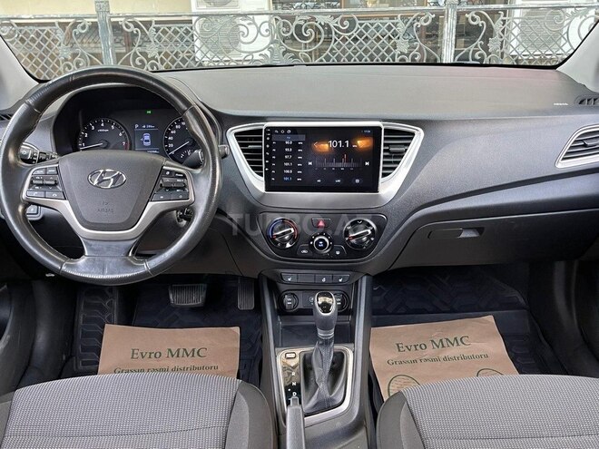 Hyundai Accent 2020, 98,000 km - 1.6 л - Bakı