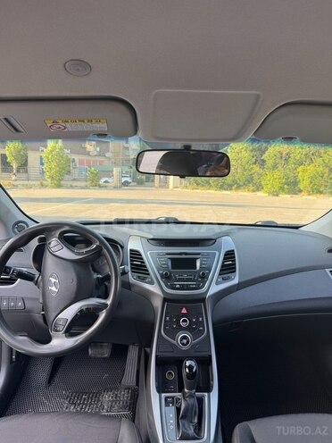 Hyundai Avante 2014, 297,000 km - 1.6 л - Bakı