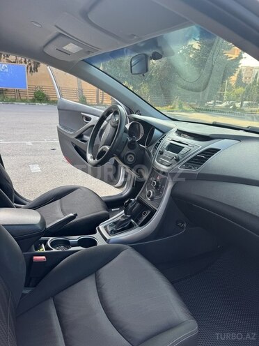 Hyundai Avante 2014, 297,000 km - 1.6 л - Bakı