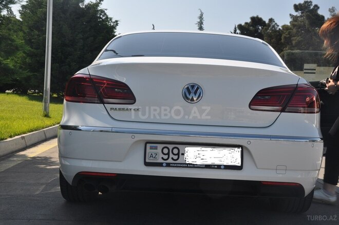 Volkswagen Passat CC-2