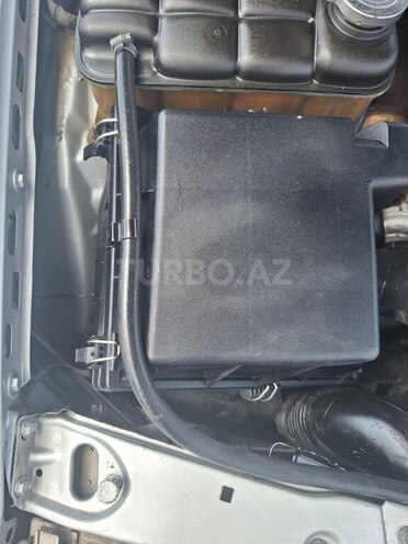 Mercedes C 220 d-6