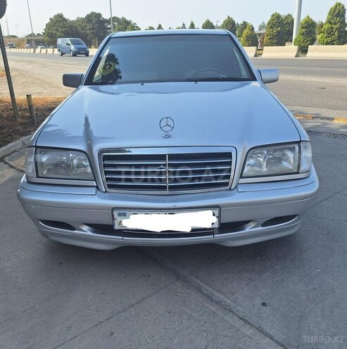 Mercedes C 220 d-1