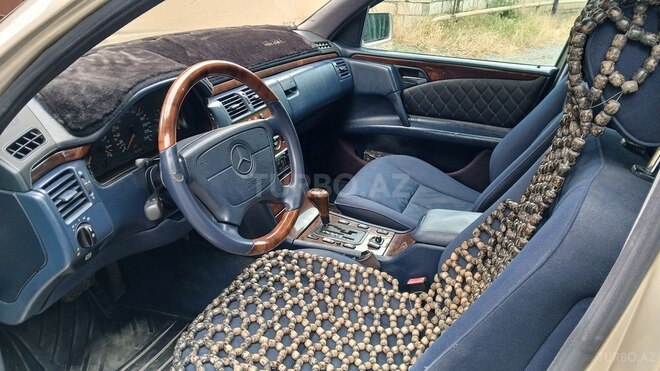 Mercedes E 230 1997, 278,652 km - 2.3 l - Ağstafa