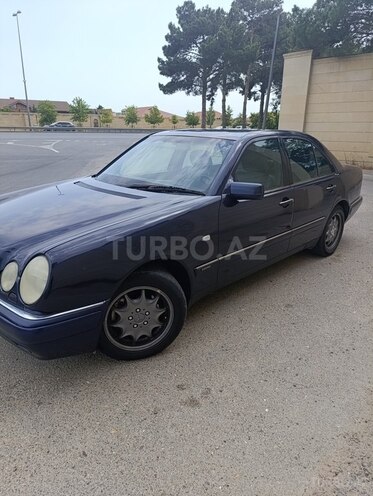 Mercedes E 280 1999, 489,605 km - 2.8 л - Bakı