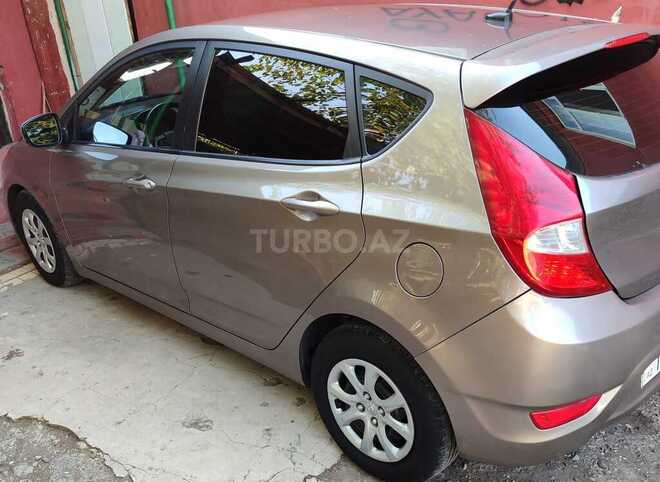 Hyundai Accent 2013, 127,000 km - 1.6 l - Horadiz