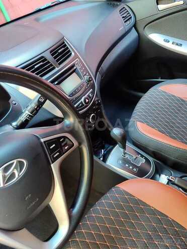 Hyundai Accent 2013, 127,000 km - 1.6 l - Horadiz