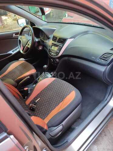 Hyundai Accent 2013, 127,000 km - 1.6 l - Horadiz