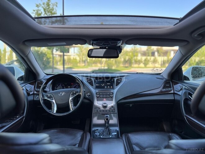 Hyundai Grandeur 2015, 250,425 km - 2.2 л - Bakı
