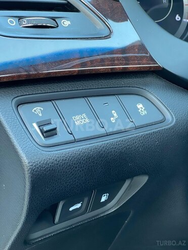 Hyundai Grandeur 2015, 250,425 km - 2.2 л - Bakı