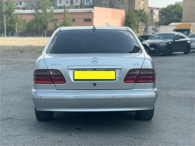 Mercedes E 270 2000, 250,000 km - 2.7 l - Bakı