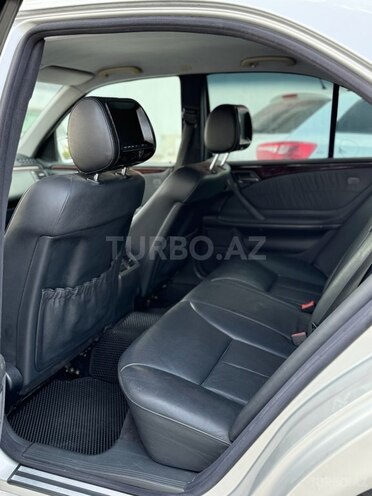Mercedes E 270 2000, 250,000 km - 2.7 l - Bakı