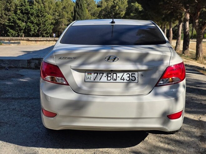 Hyundai Accent 2015, 228,977 km - 1.6 l - Bakı