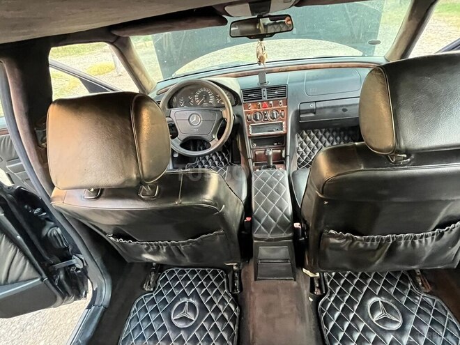 Mercedes C 280 1996, 270,000 km - 2.8 л - Hacıqabul