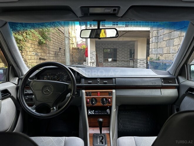 Mercedes E 300 1994, 320,000 km - 3.0 l - Lənkəran