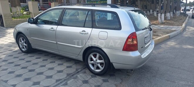 Toyota Corolla 2005, 145,000 km - 1.4 l - Sumqayıt