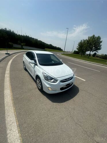 Hyundai Accent 2013, 181,000 km - 1.6 l - Bakı
