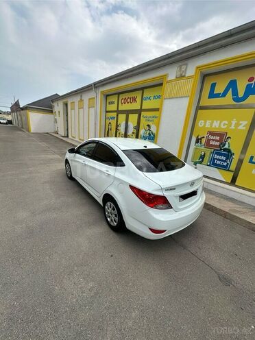 Hyundai Accent 2013, 181,000 km - 1.6 l - Bakı