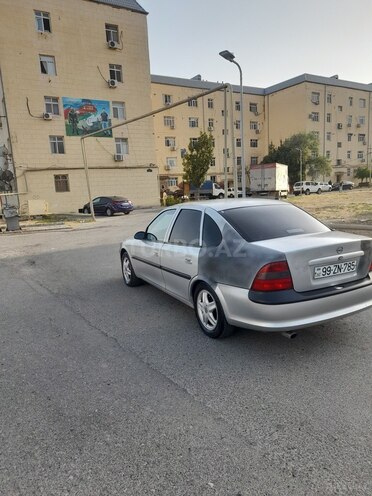 Opel Vectra 1997, 100,000 km - 2.0 l - Şirvan
