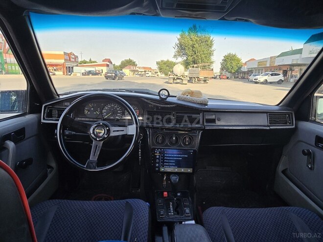Mercedes 190 1991, 258,539 km - 2.0 l - Sumqayıt