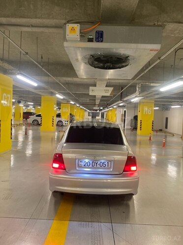 Opel Vectra 1999, 420,000 km - 2.0 l - Gəncə