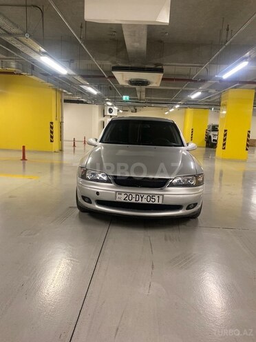 Opel Vectra 1999, 420,000 km - 2.0 l - Gəncə