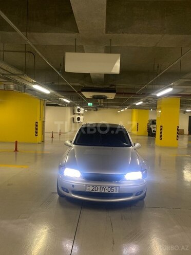 Opel Vectra 1999, 420,000 km - 2.0 l - Gəncə