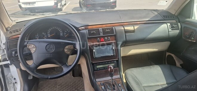 Mercedes E 320 2000, 400,000 km - 3.2 l - Bakı