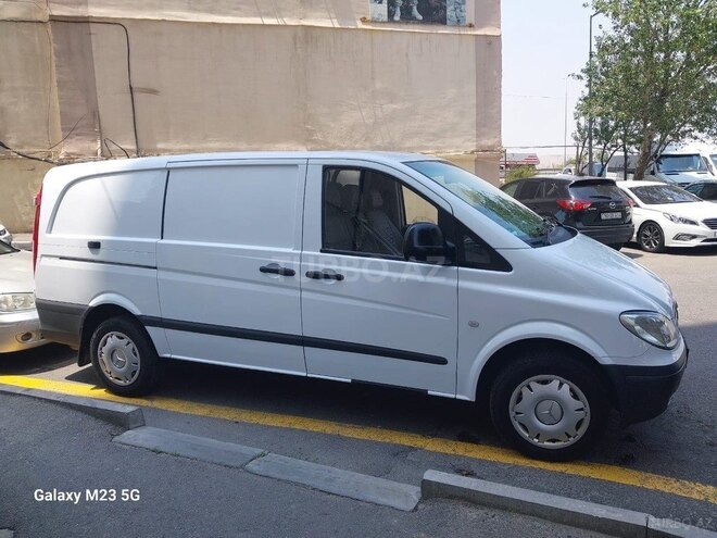Mercedes Vito 111 2009, 290,000 km - 2.2 л - Bakı