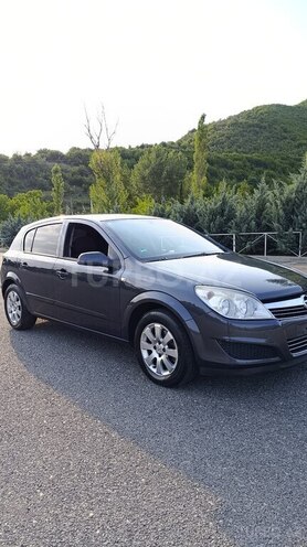 Opel Astra 2009, 261,563 km - 1.4 l - Şəki