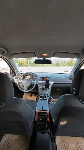 Opel Astra 2009, 261,563 km - 1.4 l - Şəki