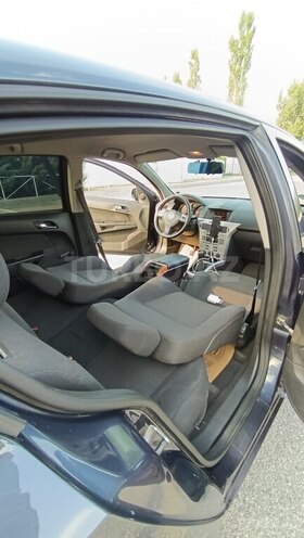 Opel Astra 2009, 261,563 km - 1.4 l - Şəki