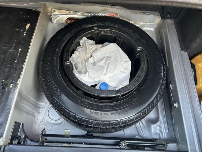 Mercedes E 240 2002, 266,500 km - 2.6 l - Bakı