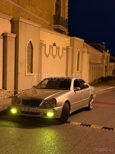 Mercedes E 240 2002, 266,500 km - 2.6 l - Bakı