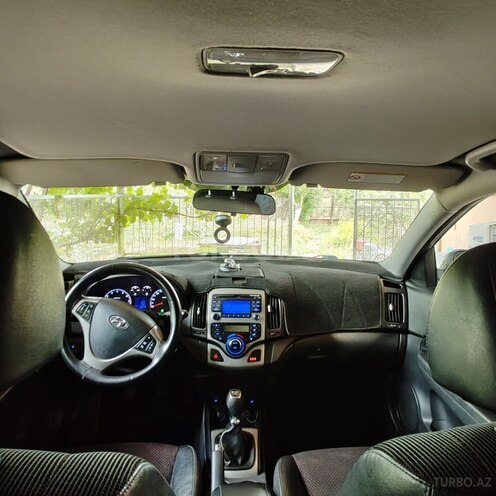 Hyundai i30 2010, 236,000 km - 1.4 l - Neftçala