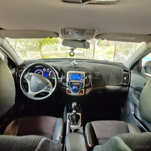 Hyundai i30 2010, 236,000 km - 1.4 l - Neftçala