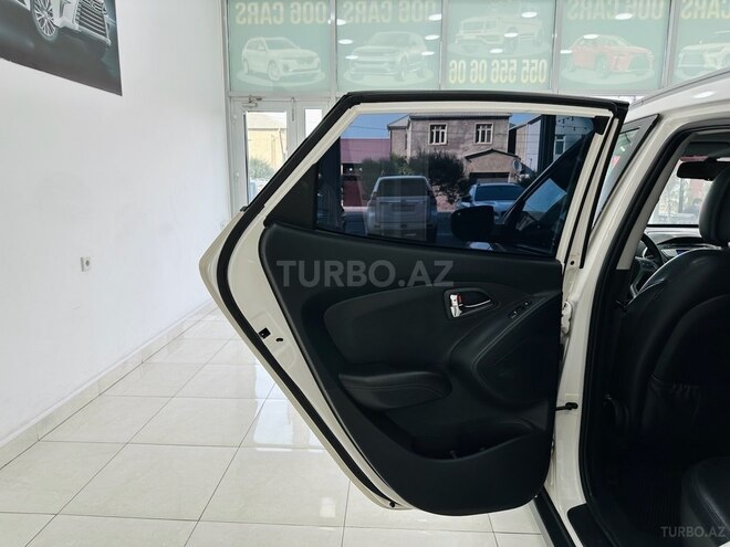 Hyundai ix35-13