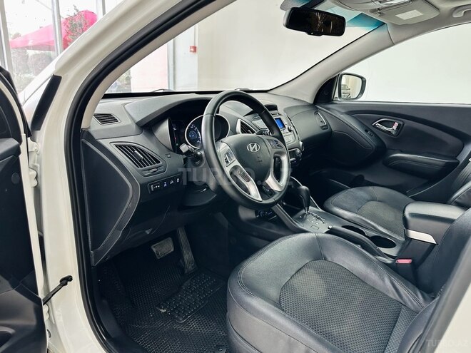 Hyundai ix35-23