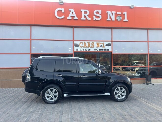 Mitsubishi Pajero-3