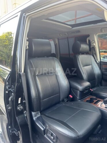 Mitsubishi Pajero-14