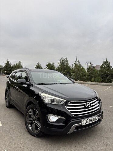 Hyundai Grand Santa Fe-2