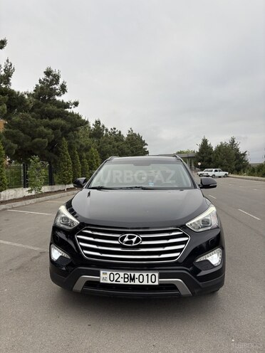 Hyundai Grand Santa Fe-3