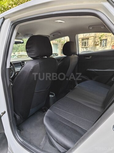 Hyundai Accent 2018, 64,950 km - 1.6 l - Bakı